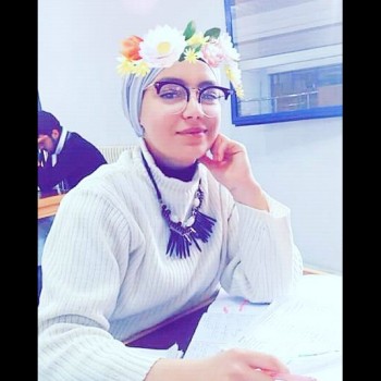 Nadia009
